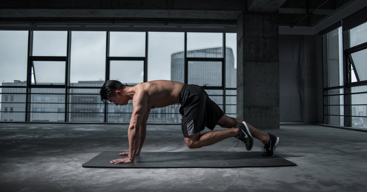 découvrez des exercices de renforcement du tronc pour améliorer votre posture, augmenter votre stabilité et prévenir les blessures. renforcez votre cœur musculaire avec des conseils pratiques et des routines adaptées à tous les niveaux.