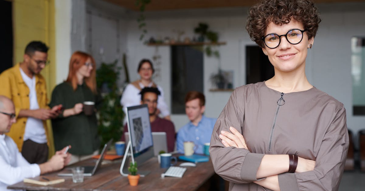 découvrez comment adopter une posture saine au quotidien pour améliorer votre bien-être physique et mental. apprenez des exercices et des conseils pratiques pour corriger votre posture, réduire les douleurs et favoriser une meilleure santé.