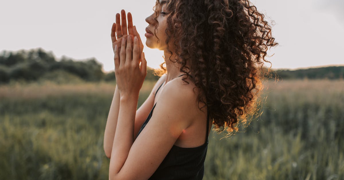 découvrez comment améliorer votre posture au quotidien grâce à des conseils pratiques, des exercices et des techniques de bien-être. une bonne posture est essentielle pour votre santé physique et mentale.