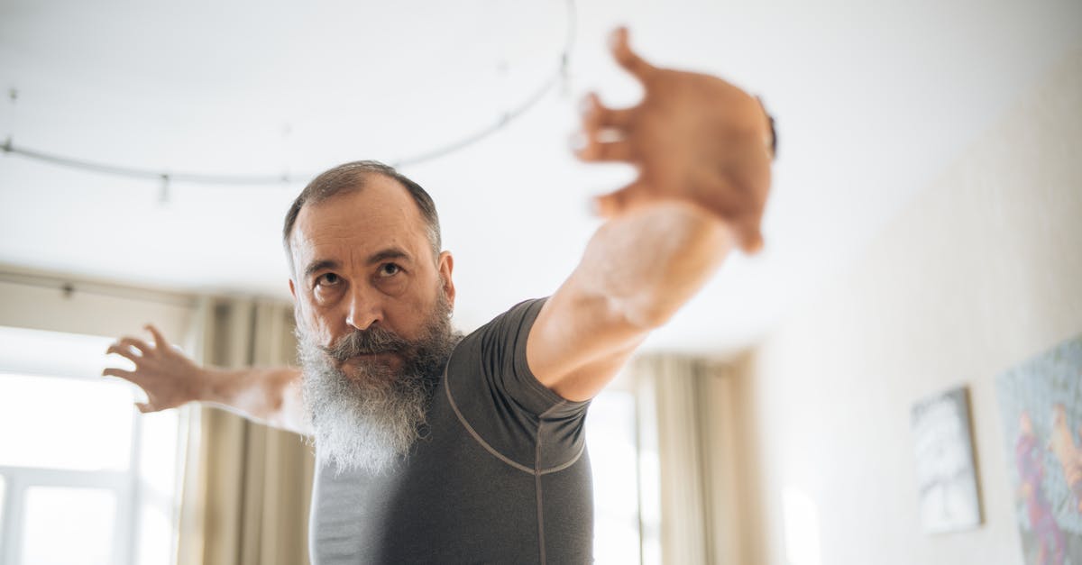 découvrez les meilleurs étirements pour améliorer votre flexibilité, soulager les tensions et améliorer votre bien-être général. que vous soyez un athlète débutant ou avancé, nos routines guidées vous aideront à retrouver un corps plus sain et plus équilibré.