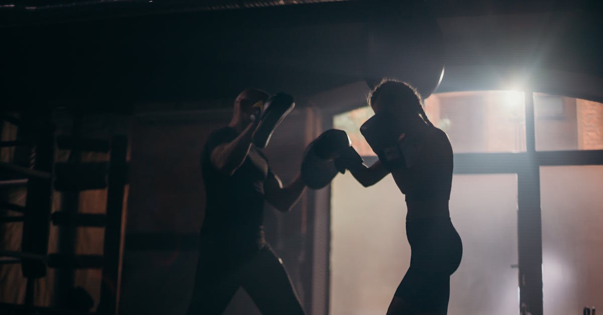 découvrez la technique alexander, une méthode de développement personnel qui améliore la posture, réduit le stress et favorise un mouvement harmonieux. apprenez à libérer les tensions corporelles et à optimiser votre bien-être au quotidien.