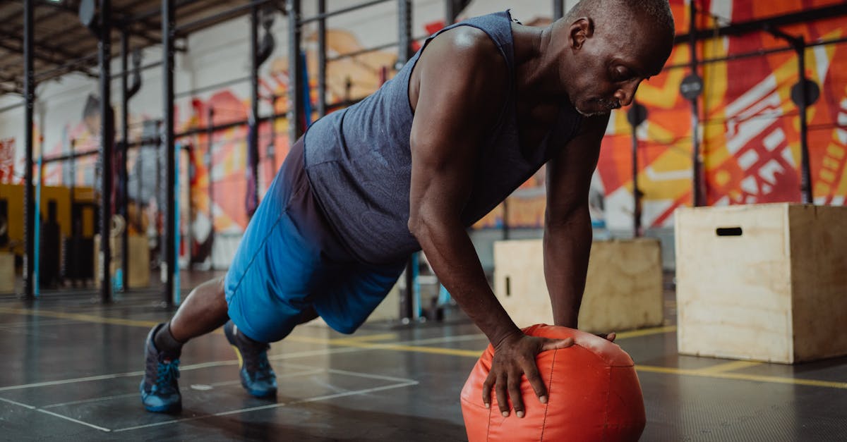 découvrez des techniques efficaces de renforcement du tronc pour améliorer votre posture, augmenter votre force et prévenir les blessures. transformez votre routine d'entraînement avec nos conseils d'experts en conditionnement physique.