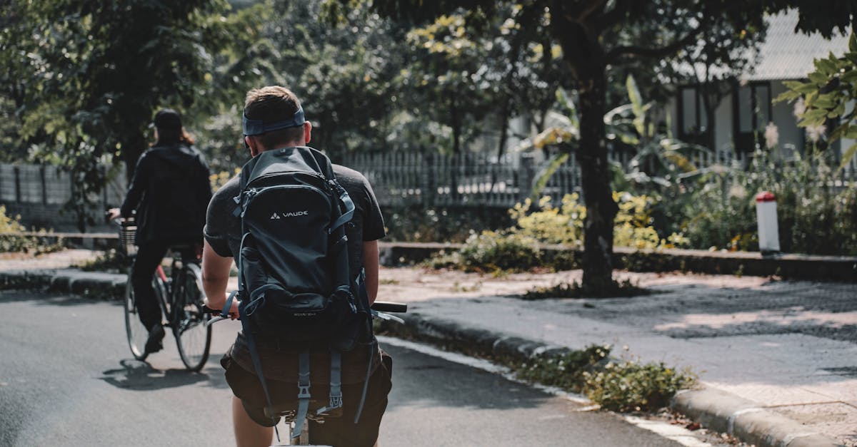 découvrez notre collection de sacs à dos ergonomiques, conçus pour offrir confort et soutien lors de vos déplacements. idéaux pour le travail, l'école ou les loisirs, ces sacs allient style et fonctionnalité pour soulager votre dos tout en transportant vos essentiels avec aisance.