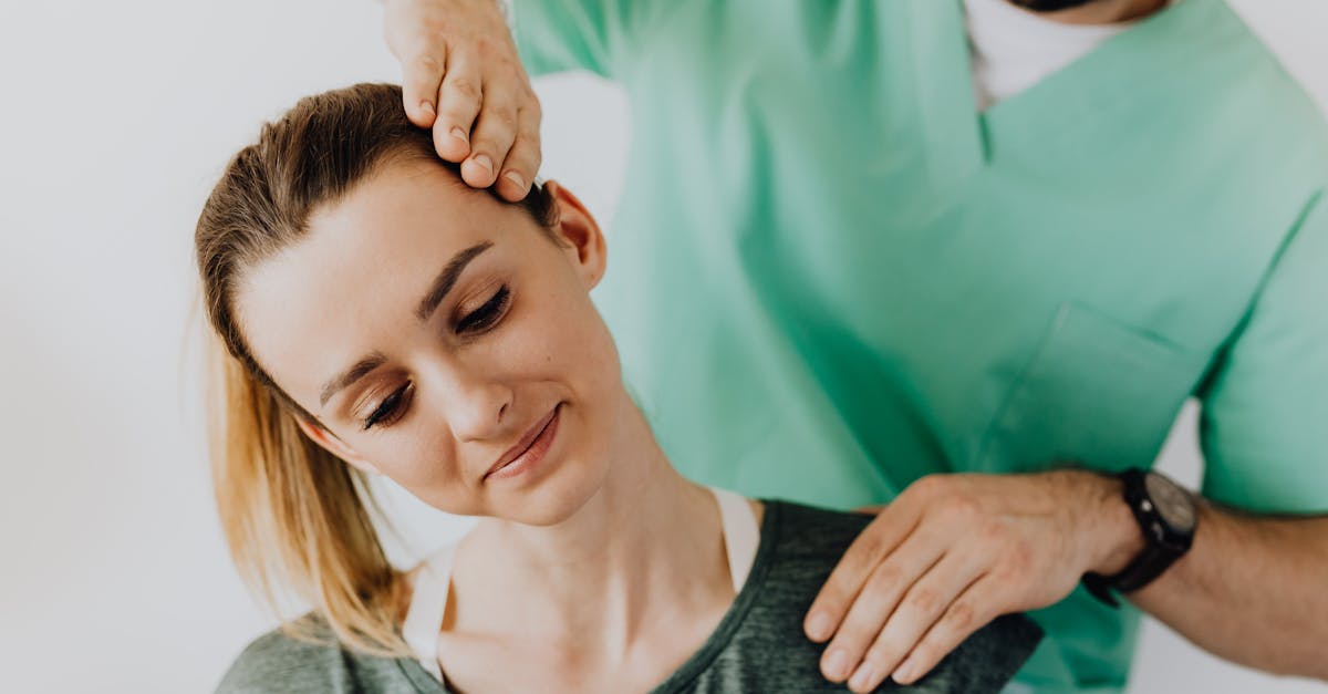 discover the benefits of spinal adjustments to improve your health and well-being. our experts offer you personalized care to relieve pain, improve posture and promote a healthy body.