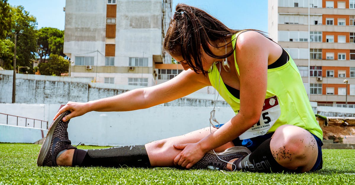 découvrez les bienfaits du stretching pour améliorer votre flexibilité, réduire le stress et prévenir les blessures. apprenez des techniques simples et efficaces pour intégrer le stretching dans votre routine quotidienne et profiter d'un bien-être optimal.