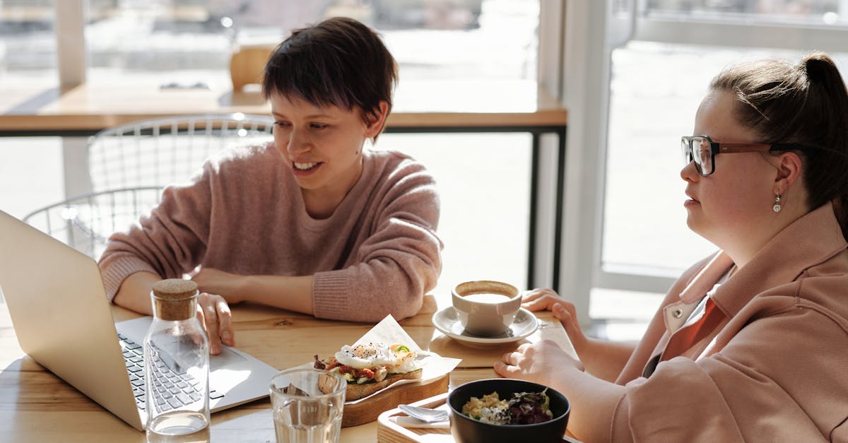 découvrez le syndrome du piriforme, une affection qui provoque des douleurs dans les hanches et les fessiers. apprenez ses causes, ses symptômes et les traitements disponibles pour soulager la douleur et améliorer votre qualité de vie.