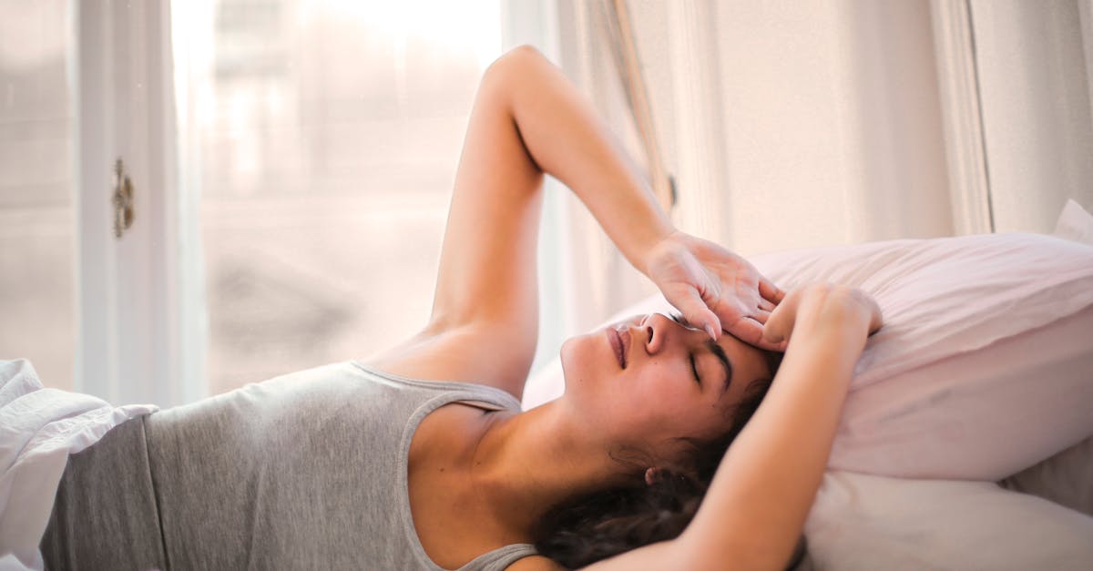 dĂ©couvrez le processus de rĂ©cupĂ©ration aprĂšs un coup de fouet cervical (whiplash) avec des conseils pratiques, des exercices de rĂ©habilitation et des informations sur la gestion de la douleur pour retrouver une vie active et sans gĂȘne.