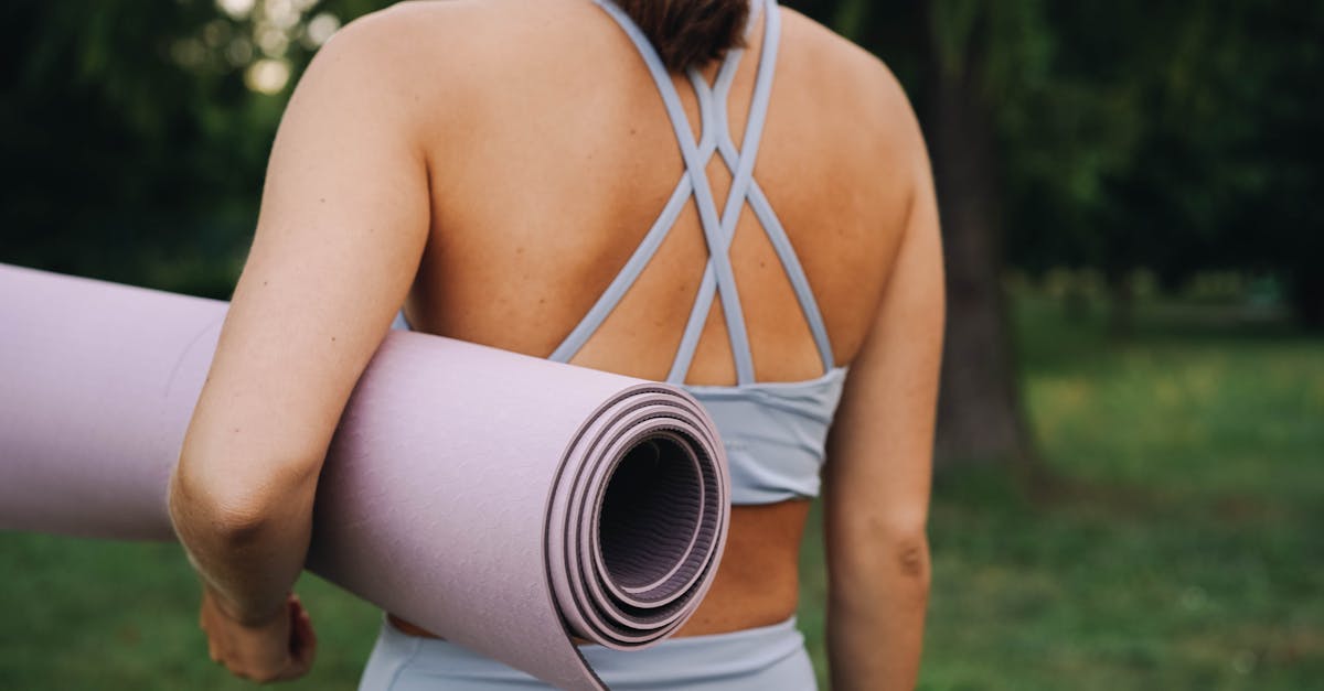 découvrez des techniques efficaces de relaxation du dos pour soulager les tensions et améliorer votre bien-être. apprenez à détendre votre dos à travers des exercices simples et des conseils pratiques pour une vie sans douleur.