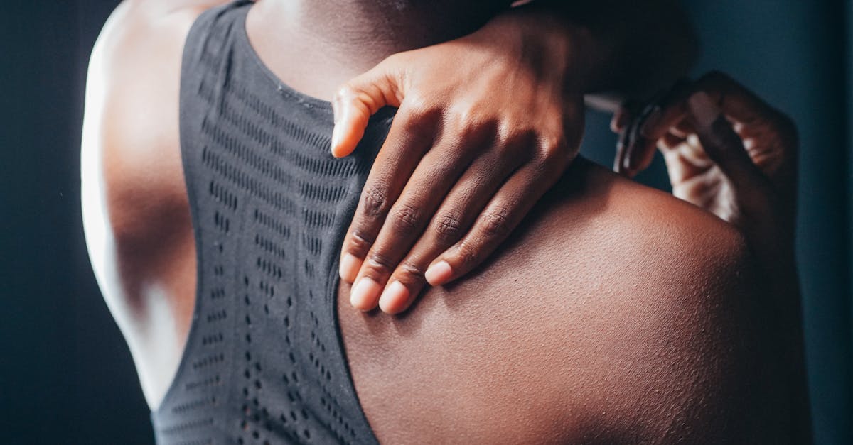 découvrez des astuces efficaces pour soulager la douleur cervicale. améliorez votre confort quotidien grâce à des conseils pratiques, des exercices et des remèdes naturels adaptés à vos besoins.