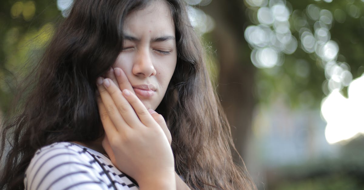découvrez des solutions efficaces pour soulager la douleur cervicale. apprenez des exercices, des traitements et des conseils pour améliorer votre bien-être et retrouver une meilleure qualité de vie.