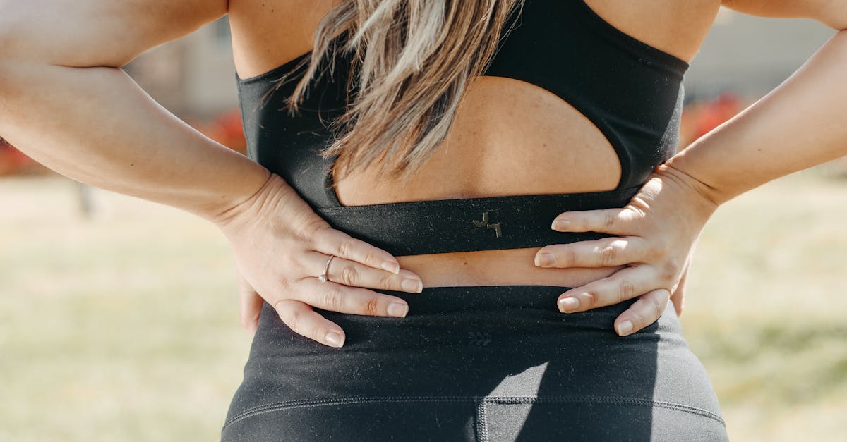 découvrez des exercices efficaces pour soulager et prévenir les douleurs lombaires. améliorez votre confort et votre mobilité grâce à notre guide complet sur les exercices adaptés pour le bas du dos.