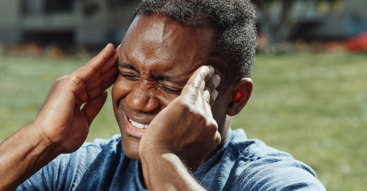 découvrez tout sur les migraines : causes, symptômes, traitements et astuces pour soulager vos douleurs. informez-vous sur les différents types de migraines et apprenez comment mieux les gérer au quotidien.