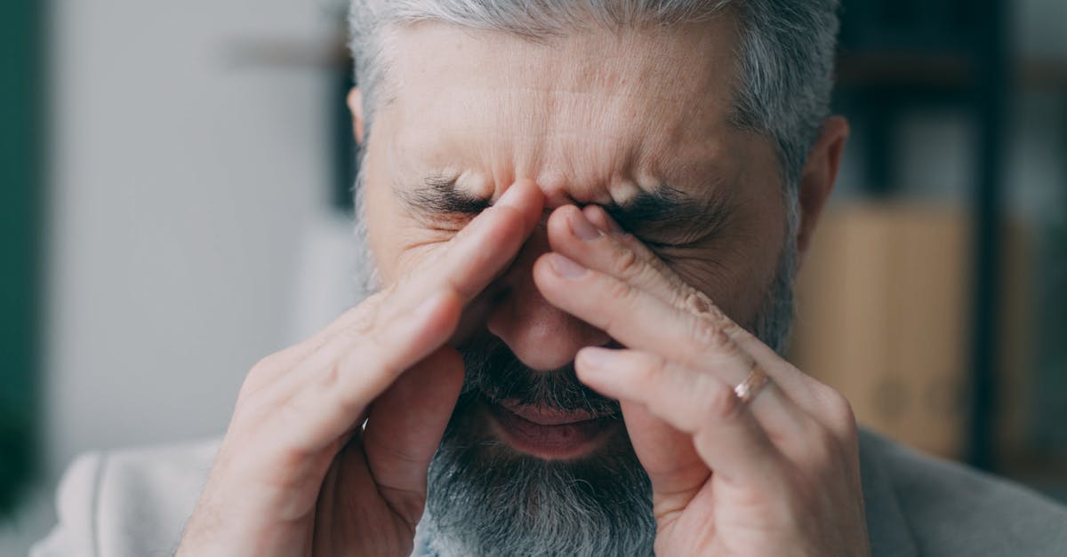 découvrez tout sur les céphalées de tension : causes, symptômes et traitements efficaces pour soulager vos douleurs. apprenez à gérer et prévenir ces maux de tête courants.