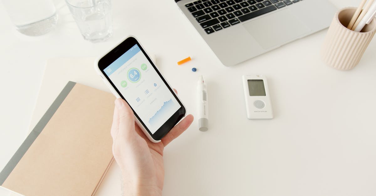 découvrez les causes et les traitements des migraines chroniques. apprenez à gérer les symptômes, à améliorer votre qualité de vie et à retrouver le bien-être. informations et ressources pour vous aider à lutter contre ce mal quotidien.