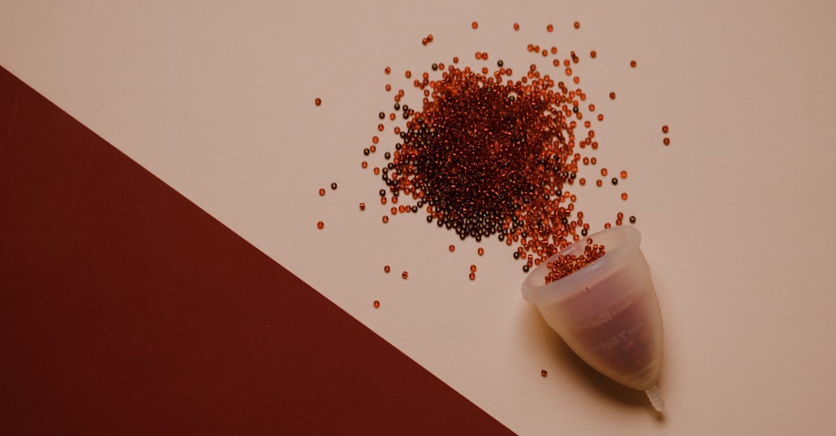 découvrez les causes et solutions des migraines menstruelles. apprenez à reconnaître les symptômes, à gérer la douleur et à améliorer votre qualité de vie pendant vos règles.