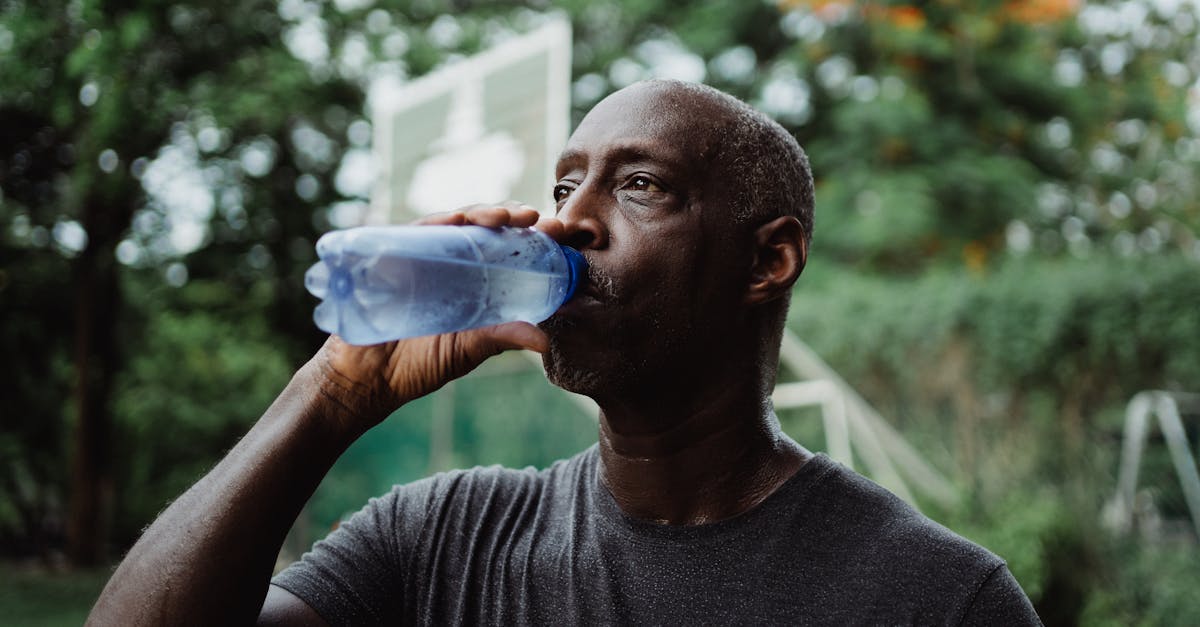 découvrez l'importance de la réhydratation pour votre santé. apprenez des techniques efficaces pour restaurer votre équilibre hydrique, améliorer votre bien-être et optimiser vos performances au quotidien.