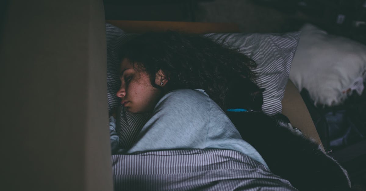 découvrez les secrets d'un sommeil réparateur. apprenez des astuces et des conseils pour améliorer la qualité de votre sommeil, réduire l'insomnie et retrouver une santé optimale grâce à un repos adéquat.
