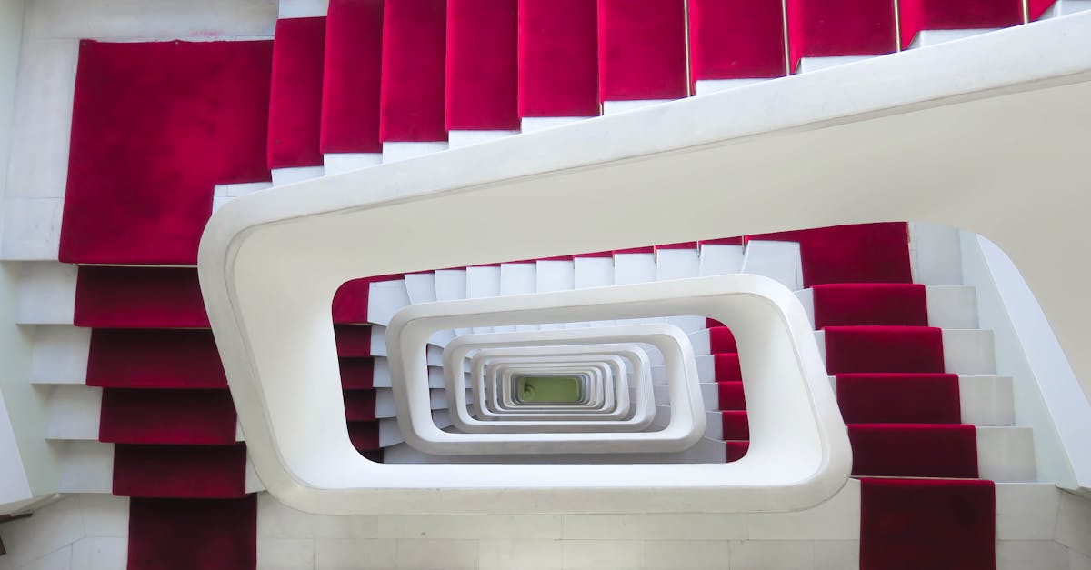 découvrez vertigo, un thriller captivant qui explore les thèmes de la obsession et de la réalité. plongez dans l'univers troublant d'un homme hanté par son passé, alors qu'il navigue entre passion et folie, dans une quête angoissante qui le mènera aux confins de son esprit. une œuvre incontournable du cinéma qui vous tiendra en haleine jusqu'à la dernière minute.