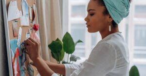 découvrez tout sur les migraines avec aura : symptômes, déclencheurs et conseils pour soulager cette affection. informez-vous sur les traitements disponibles et apprenez à mieux gérer vos crises.