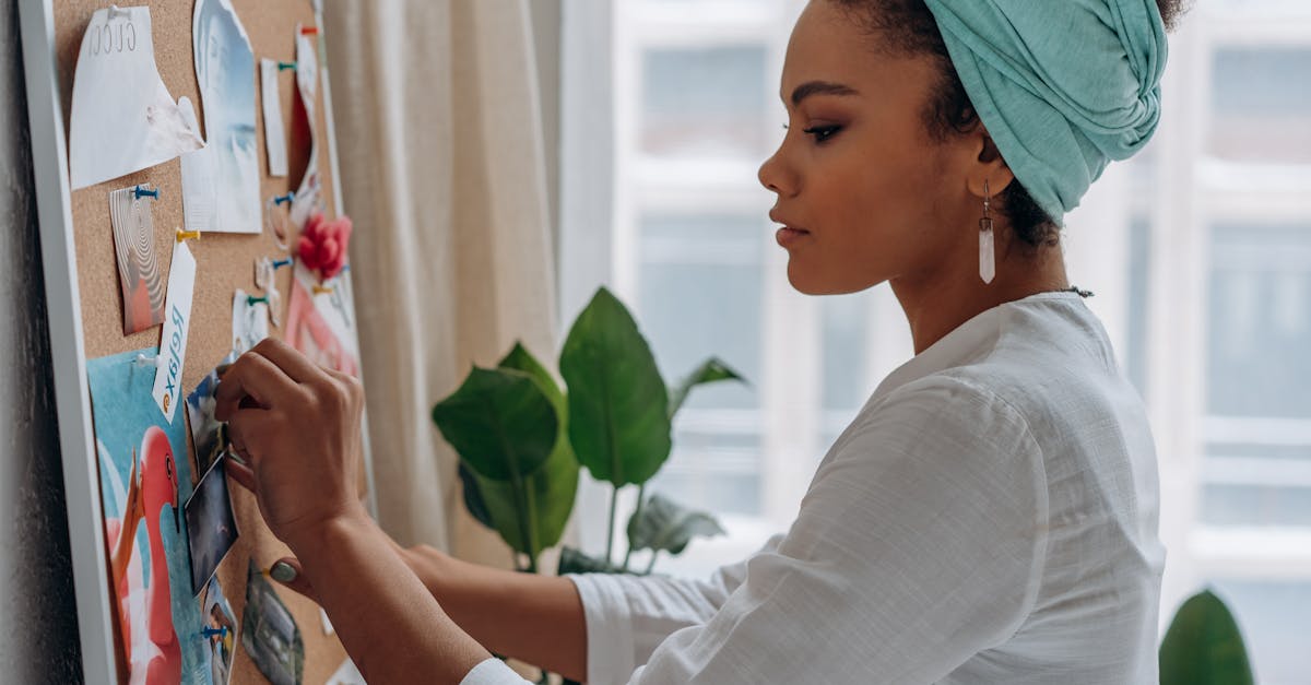 découvrez tout sur les migraines avec aura : symptômes, déclencheurs et conseils pour soulager cette affection. informez-vous sur les traitements disponibles et apprenez à mieux gérer vos crises.