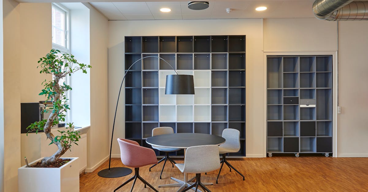 découvrez notre collection de chaises ergonomiques conçues pour améliorer votre confort et votre posture. idéales pour le bureau ou à la maison, ces chaises soutiennent votre dos et réduisent la fatigue, vous permettant de travailler efficacement tout en préservant votre santé.