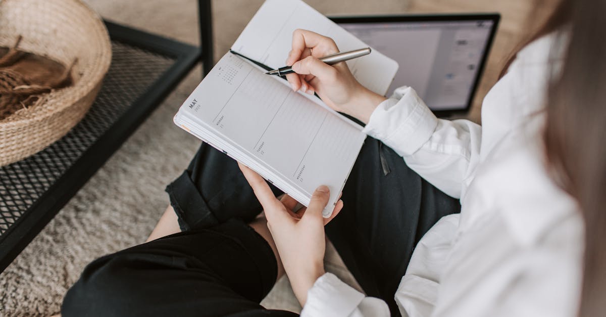découvrez l'importance de la posture pour votre santé et votre bien-être. apprenez des techniques simples pour améliorer votre posture au quotidien et éviter les douleurs. transformez votre corps et votre esprit grâce à de bonnes habitudes posturales.