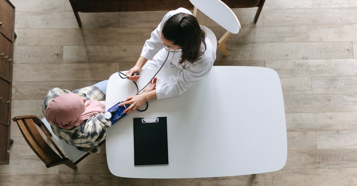 découvrez des solutions efficaces pour le traitement du vertige. apprenez à gérer vos symptômes et à retrouver l'équilibre grâce à des conseils médicaux et des approches thérapeutiques adaptées.